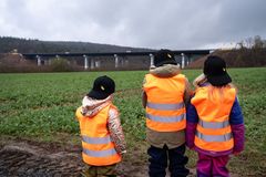 Brückensprengung_-40