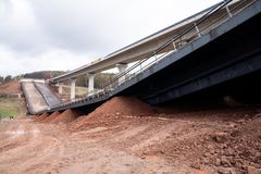 Brückensprengung_-62